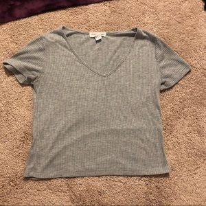 grey tee